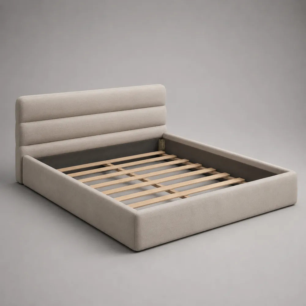 Letto matrimoniale imbottito in tessuto beige con testiera rettangolare e doghe in legno 160 x 200 cm